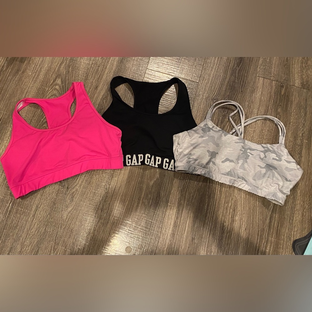 Women’s Gap sports bras. Size L.